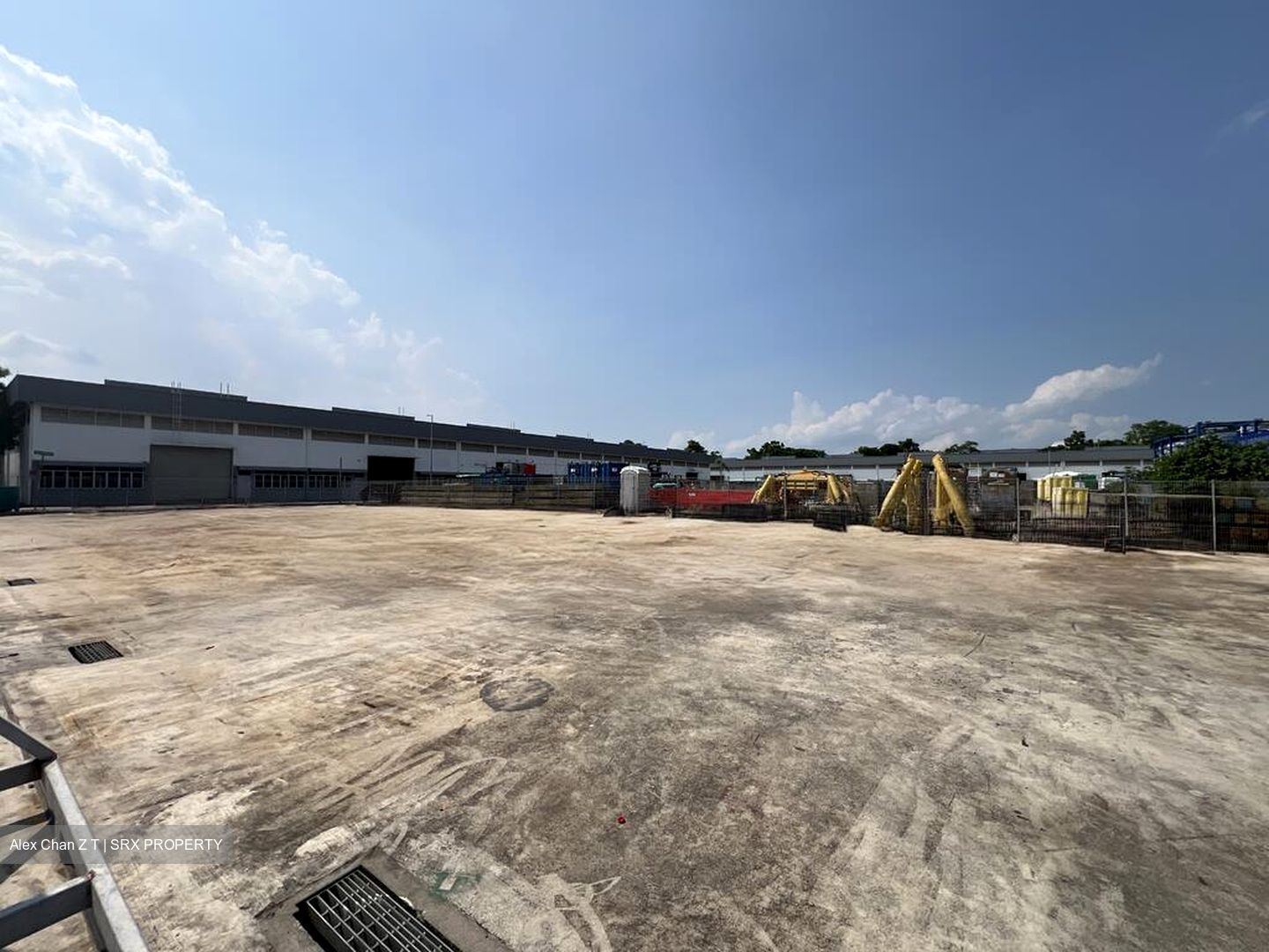 Loyang Crescent (D17), Factory #595633341